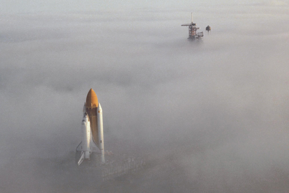 Ein Bild vom Space Shuttle auf dem Weg zum Launch Pad
